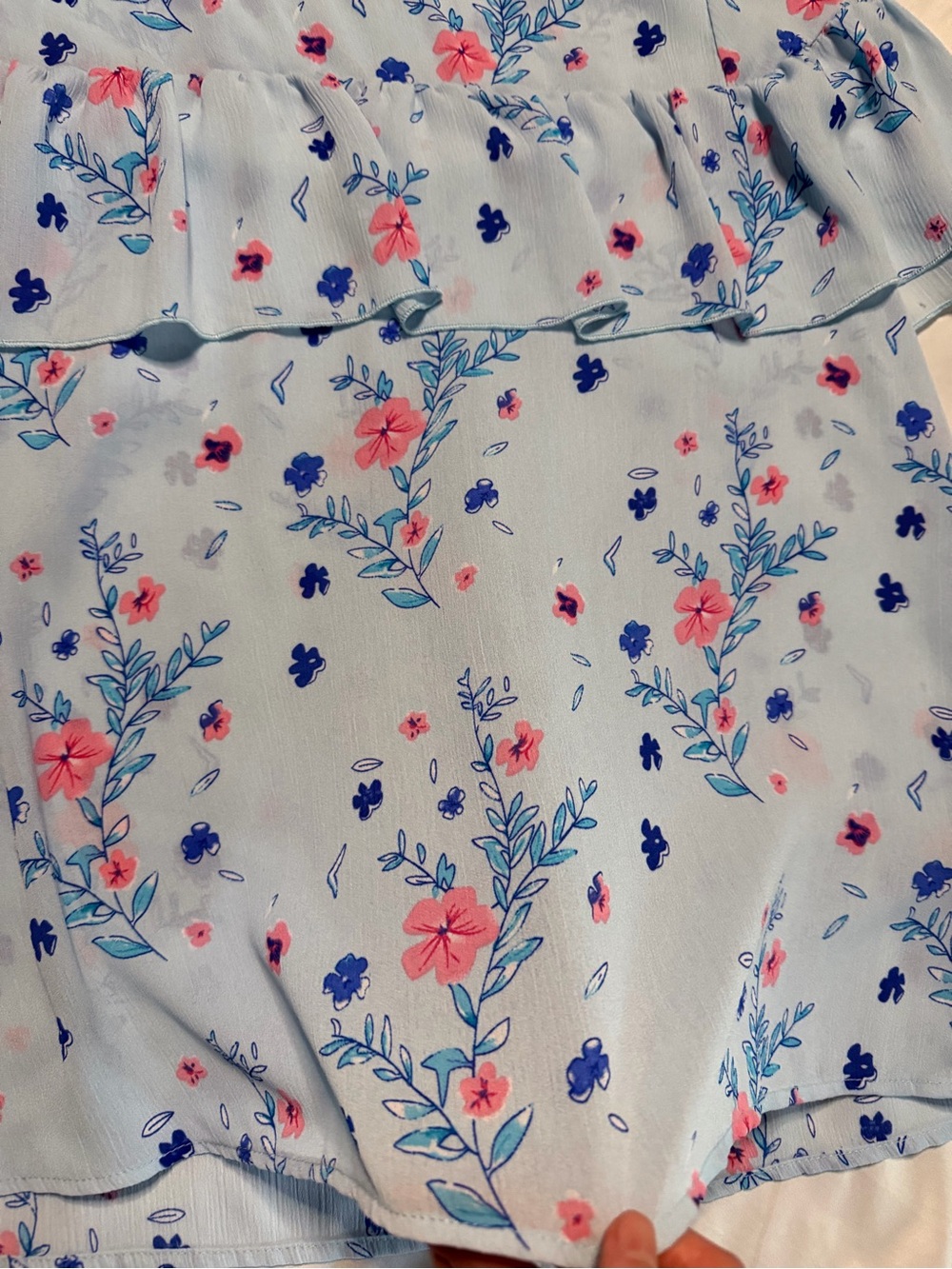 Juicy Couture Light Blue Floral Flutter Top Size Medium - Picture 3 of 5